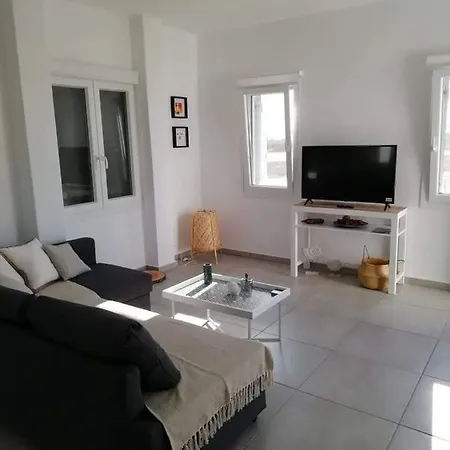 דירה White And Grey Villas: Spacious 1 Bed With Shared Pool And Sea View